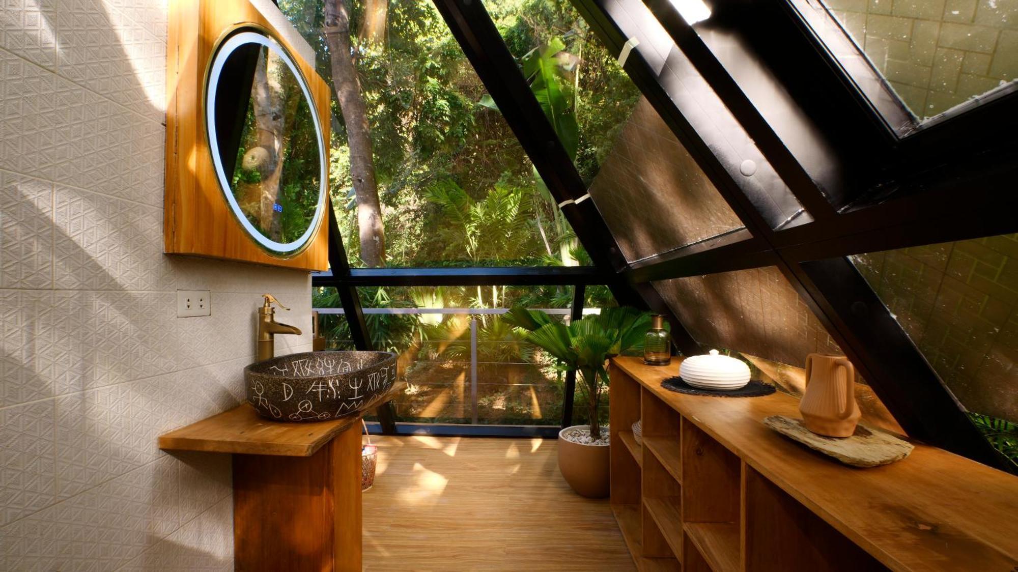 The Pyramid - Glamping At Karuna Luxury tent *
